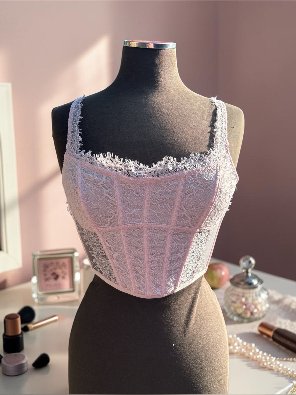 lace bustier 🍓